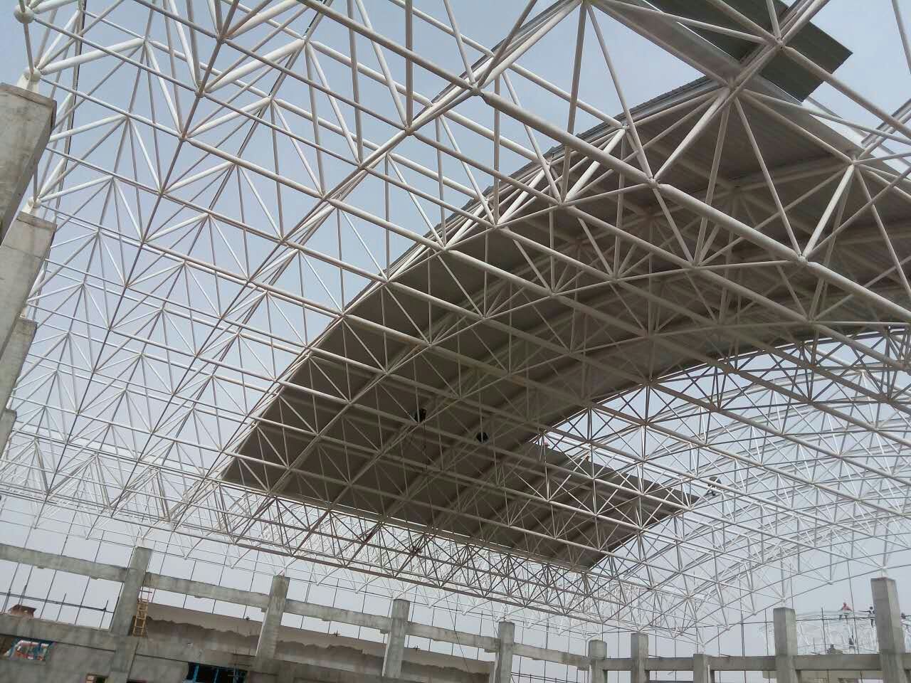 吉林青岛一汽网架

